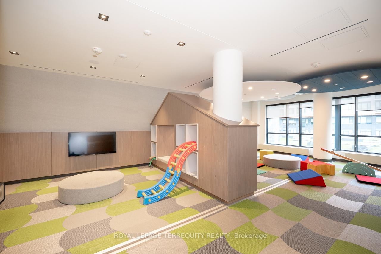 









34


Tubman

Avenue, 306,
Toronto,




ON
M5A 0R2

