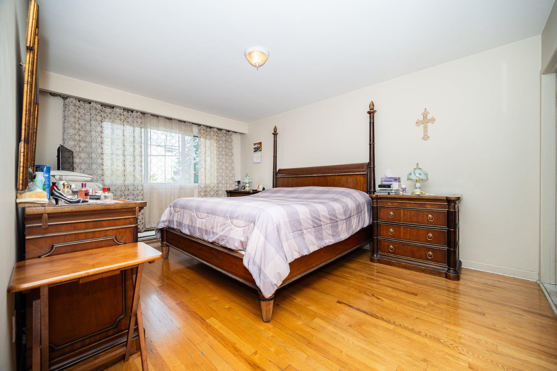 









5007

 - 5009


Boul. Notre-Dame

,
Laval (Chomedey),




QC
H7W1V6


