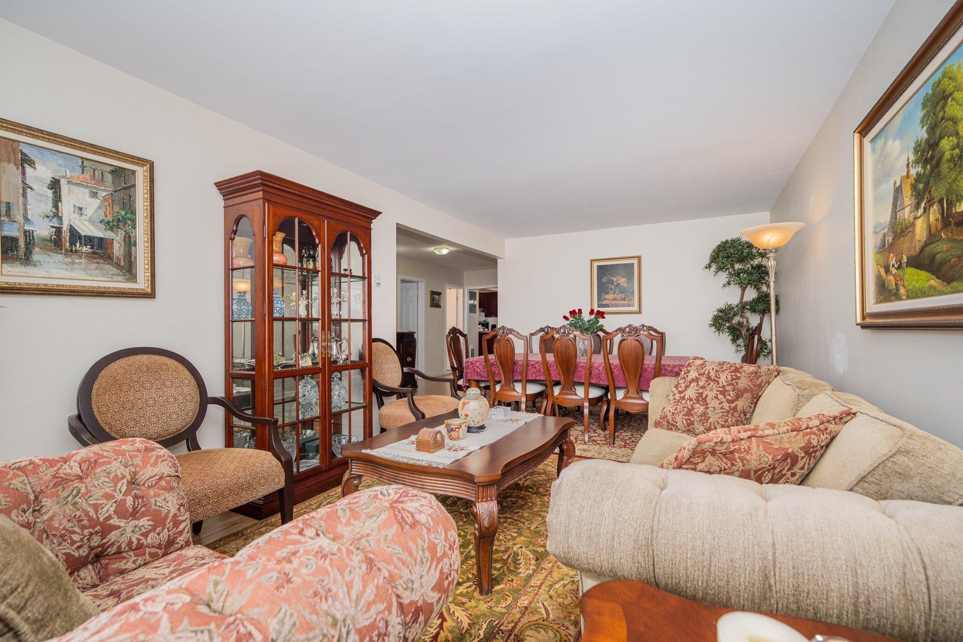 









5007

 - 5009


Boul. Notre-Dame

,
Laval (Chomedey),




QC
H7W1V6

