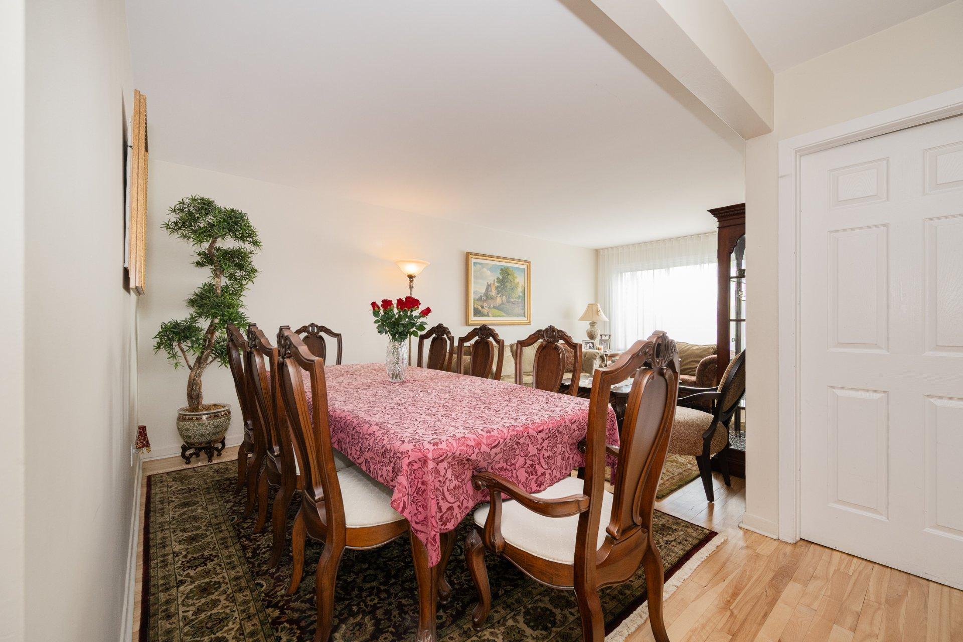 









5007

 - 5009


Boul. Notre-Dame

,
Laval (Chomedey),




QC
H7W1V6

