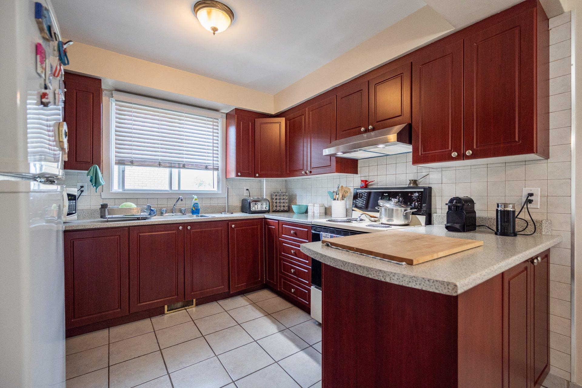 









5007

 - 5009


Boul. Notre-Dame

,
Laval (Chomedey),




QC
H7W1V6

