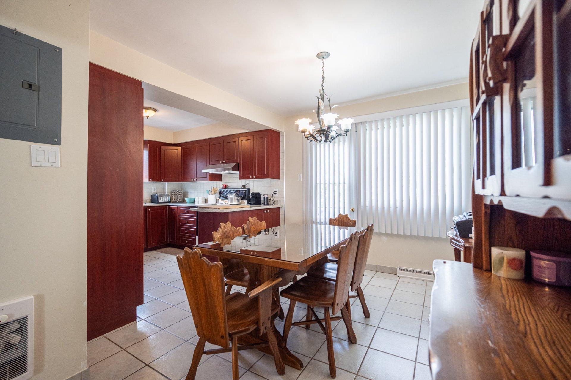 









5007

 - 5009


Boul. Notre-Dame

,
Laval (Chomedey),




QC
H7W1V6

