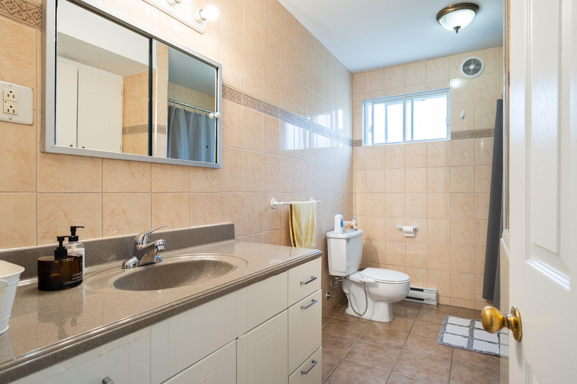 









5007

 - 5009


Boul. Notre-Dame

,
Laval (Chomedey),




QC
H7W1V6

