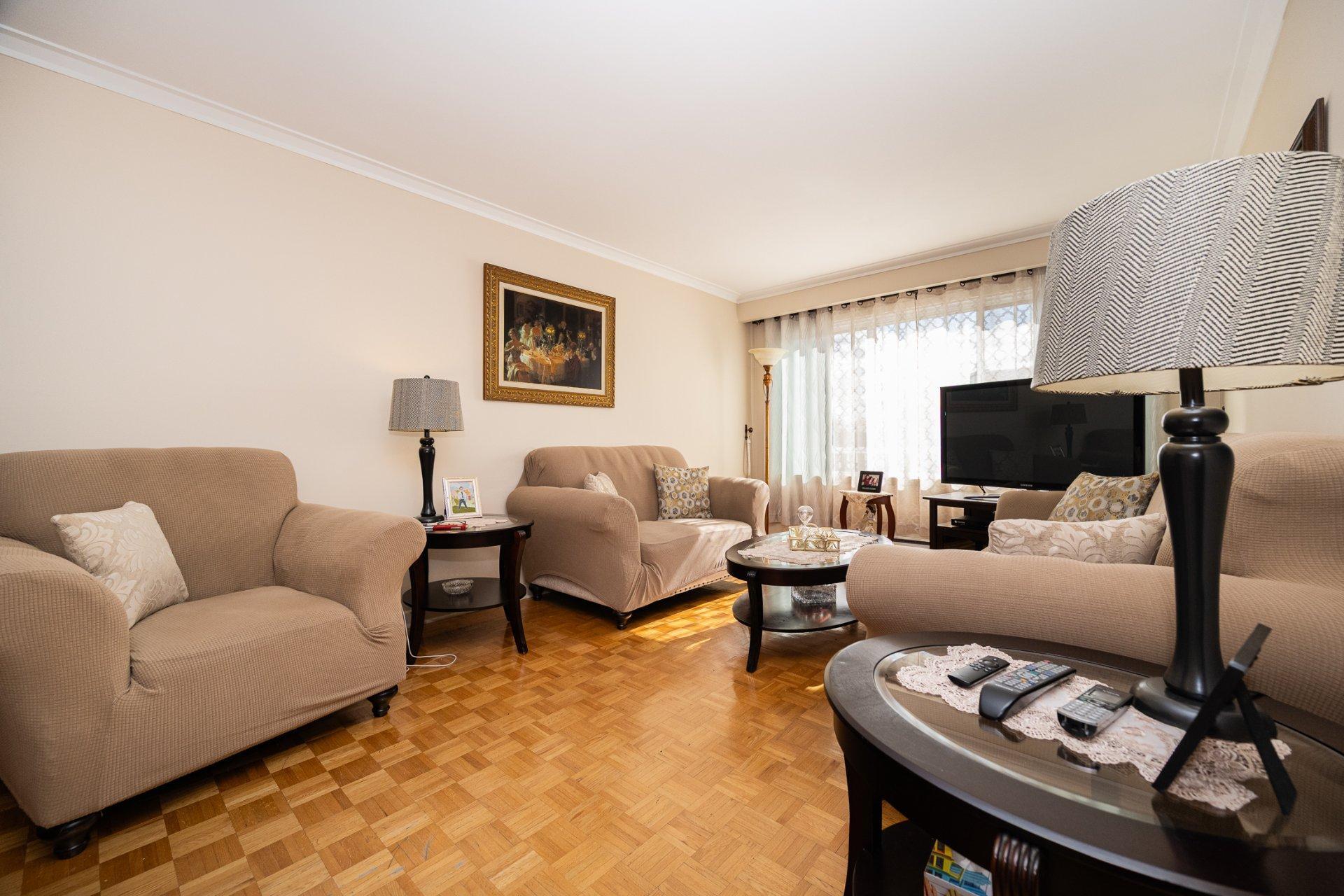 









5007

 - 5009


Boul. Notre-Dame

,
Laval (Chomedey),




QC
H7W1V6

