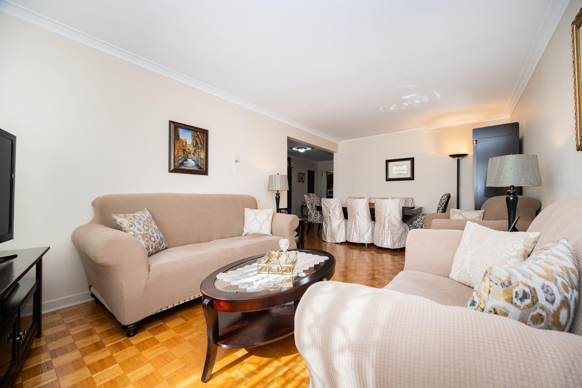 









5007

 - 5009


Boul. Notre-Dame

,
Laval (Chomedey),




QC
H7W1V6

