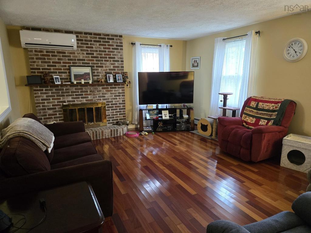 












49 Second Court

,
Valley,




NS
B6L 2T6

