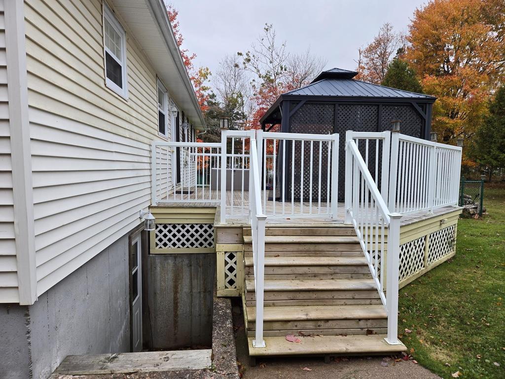 












49 Second Court

,
Valley,




NS
B6L 2T6

