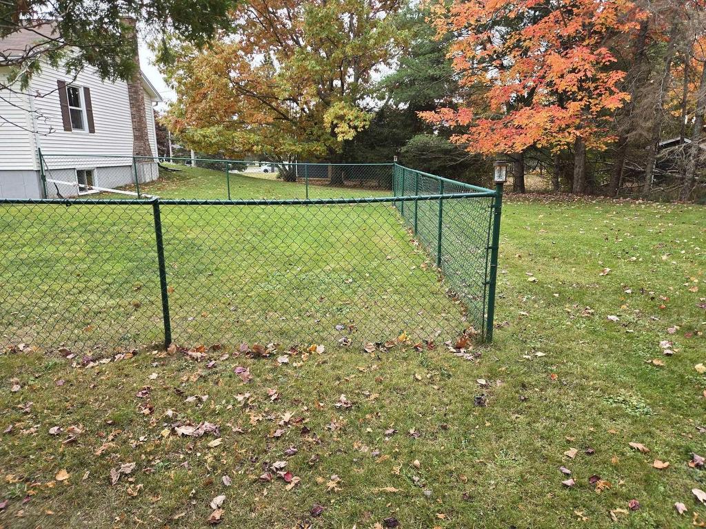 












49 Second Court

,
Valley,




NS
B6L 2T6

