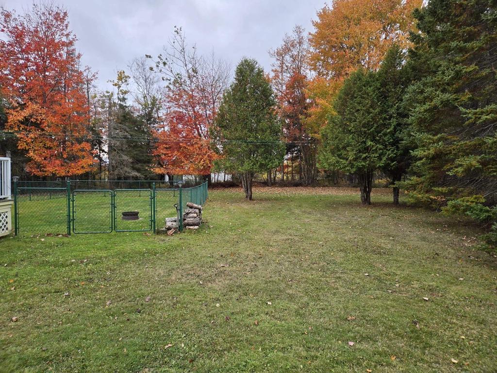 












49 Second Court

,
Valley,




NS
B6L 2T6

