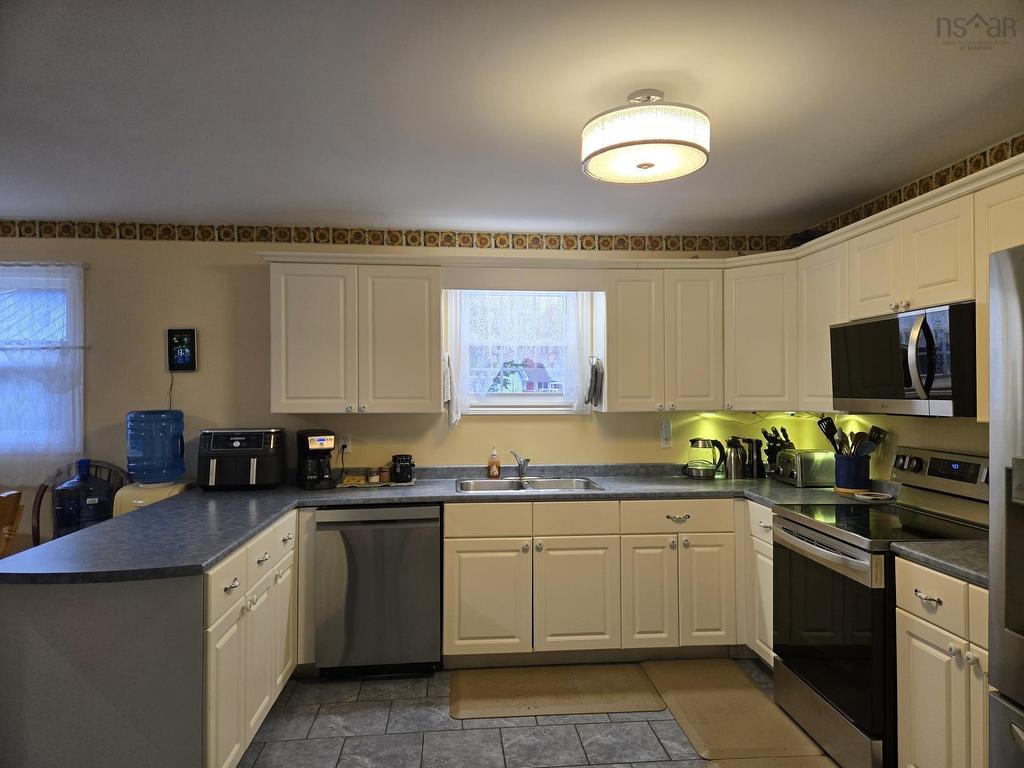 












49 Second Court

,
Valley,




NS
B6L 2T6

