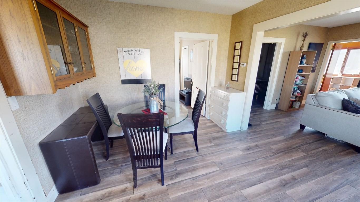 









406


3rd

Street,
Cranbrook,




BC
V1C 3Z4

