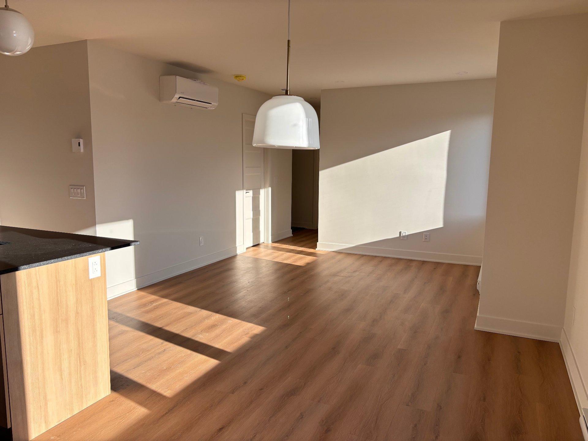 









178


Rue St-Eugène

, 4,
Salaberry-de-Valleyfield,




QC
J6S2G7

