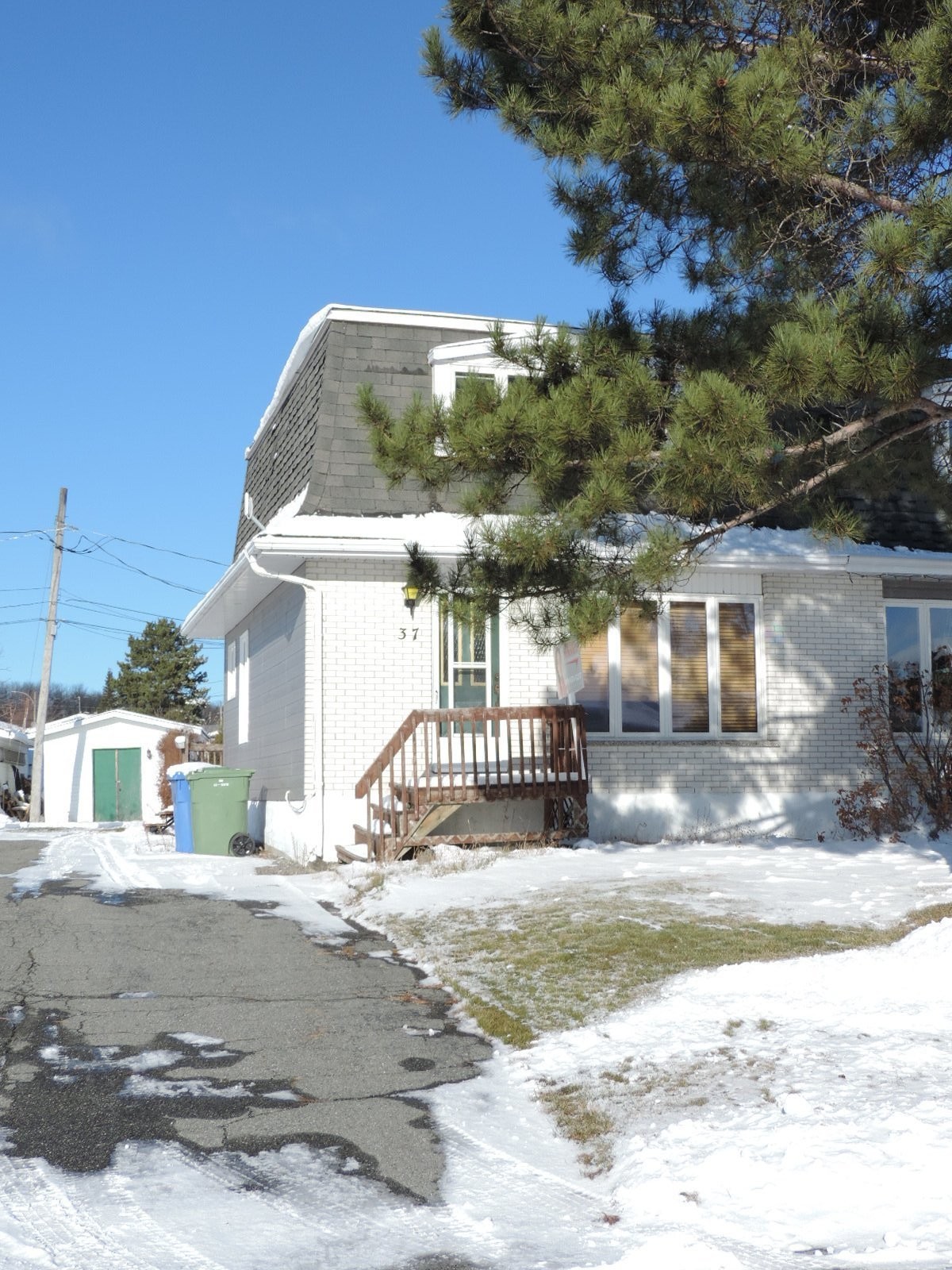 









37


Place Noyelle

,
Lebel-sur-Quévillon,




QC
J0Y1X0

