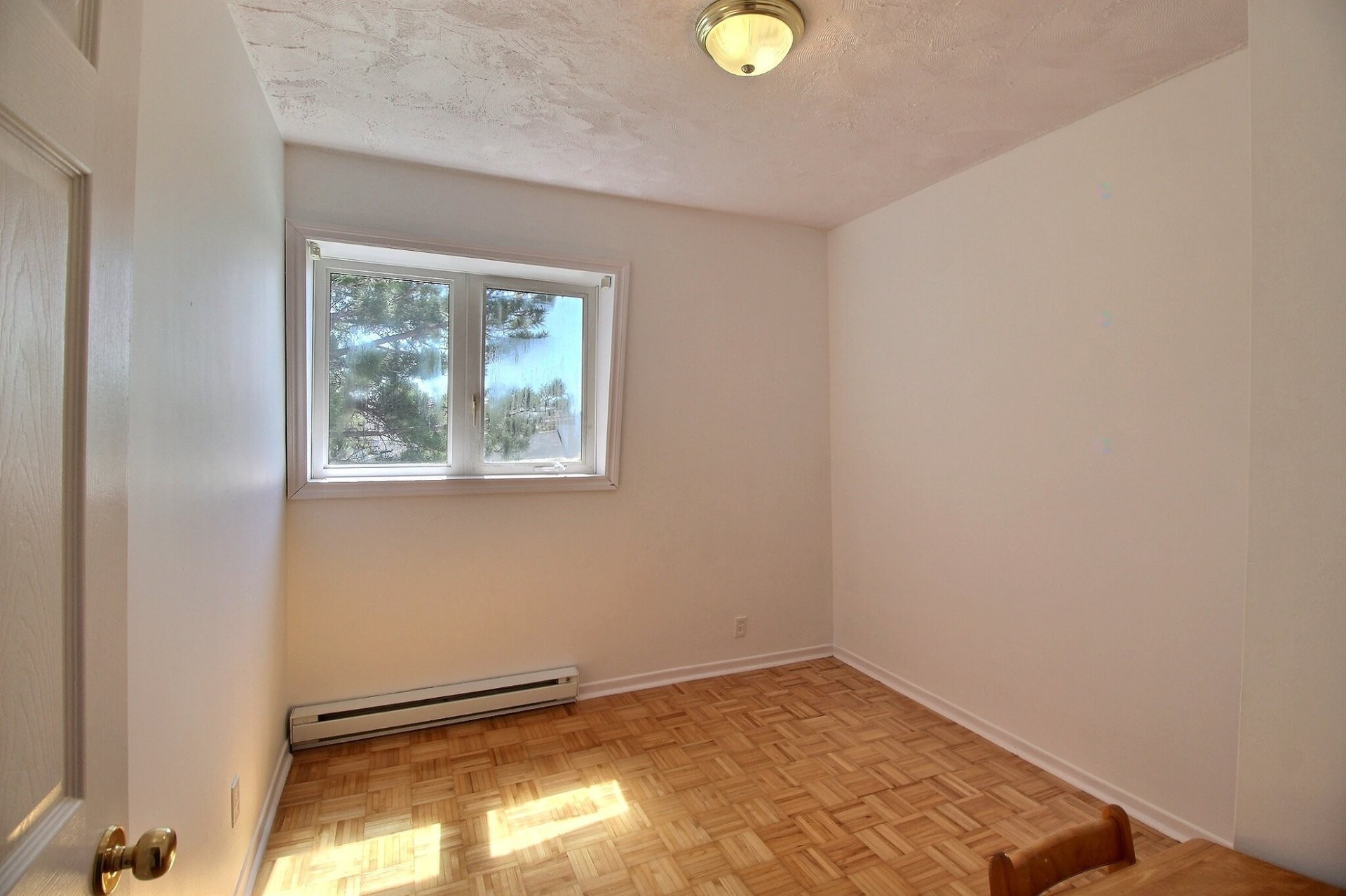 









37


Place Noyelle

,
Lebel-sur-Quévillon,




QC
J0Y1X0

