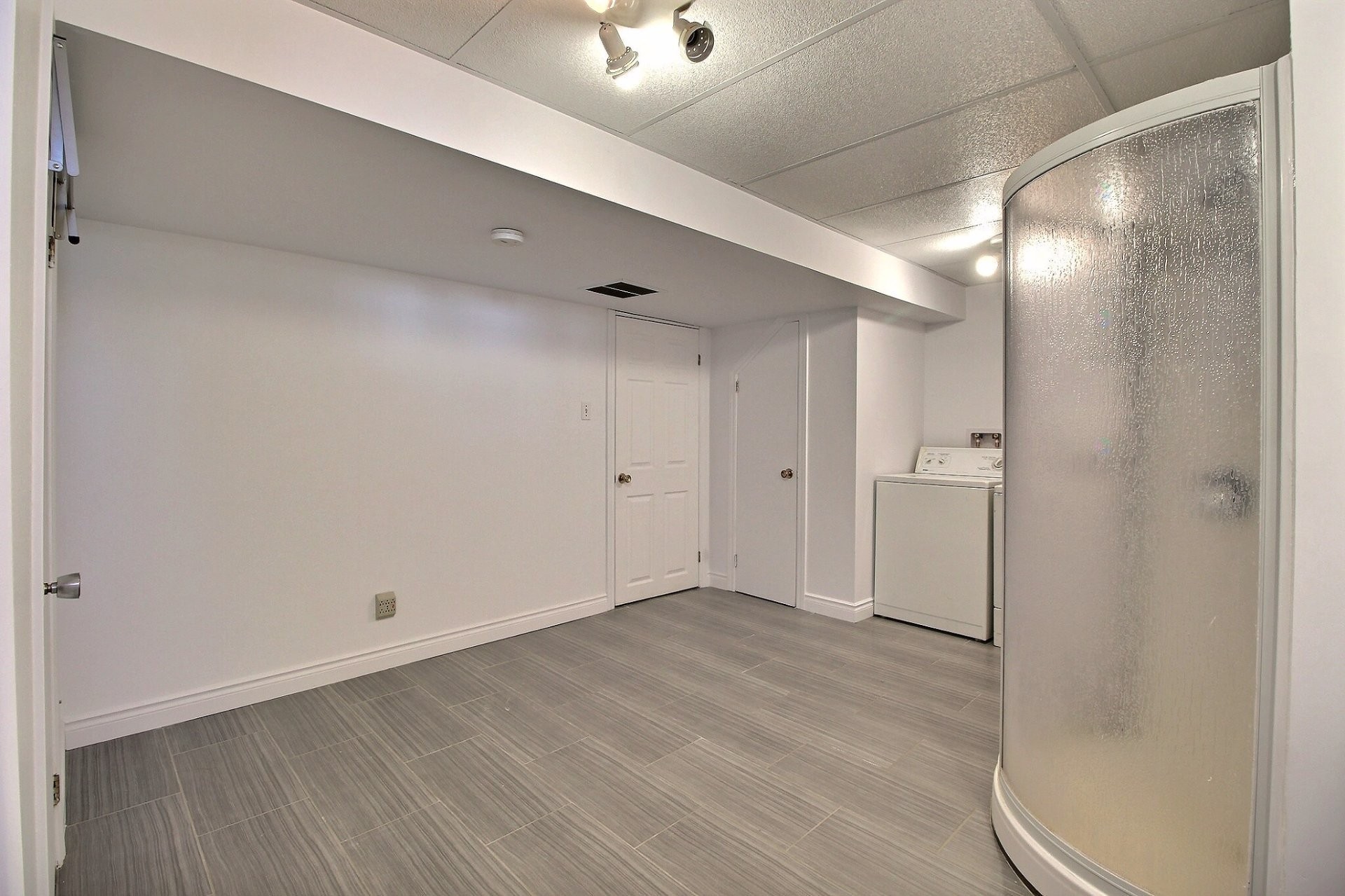 









37


Place Noyelle

,
Lebel-sur-Quévillon,




QC
J0Y1X0

