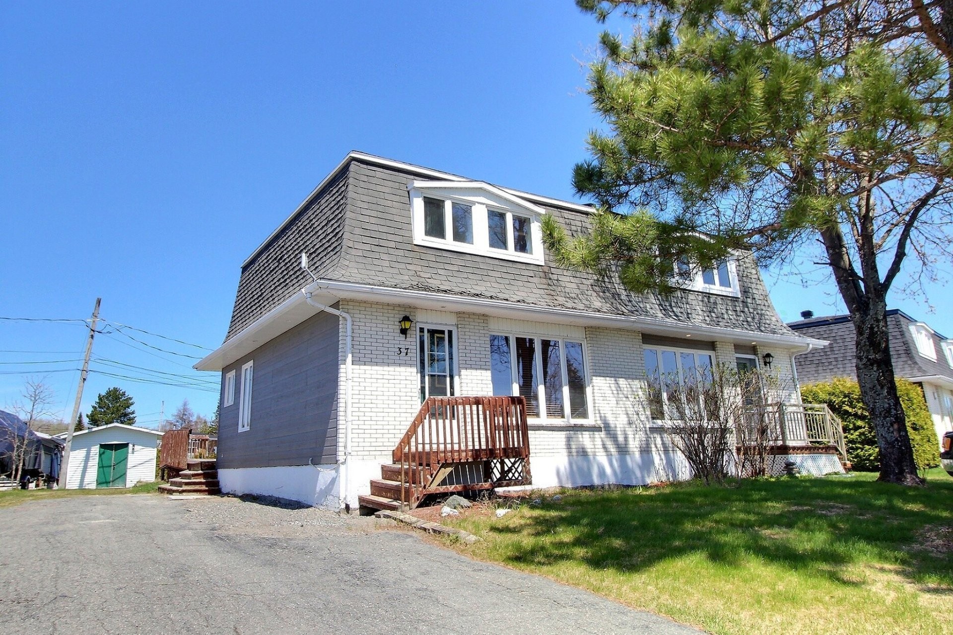 









37


Place Noyelle

,
Lebel-sur-Quévillon,




QC
J0Y1X0

