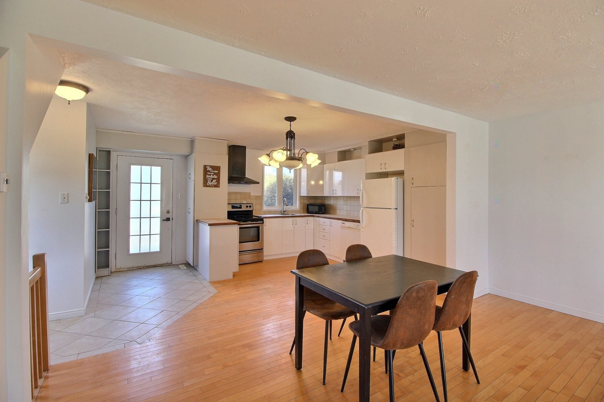 









37


Place Noyelle

,
Lebel-sur-Quévillon,




QC
J0Y1X0

