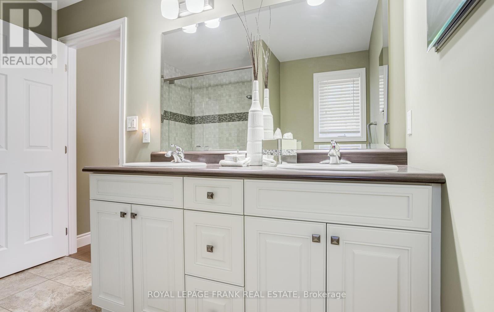 












41 CORTLAND WAY

,
Brighton,




Ontario
K0K1H0

