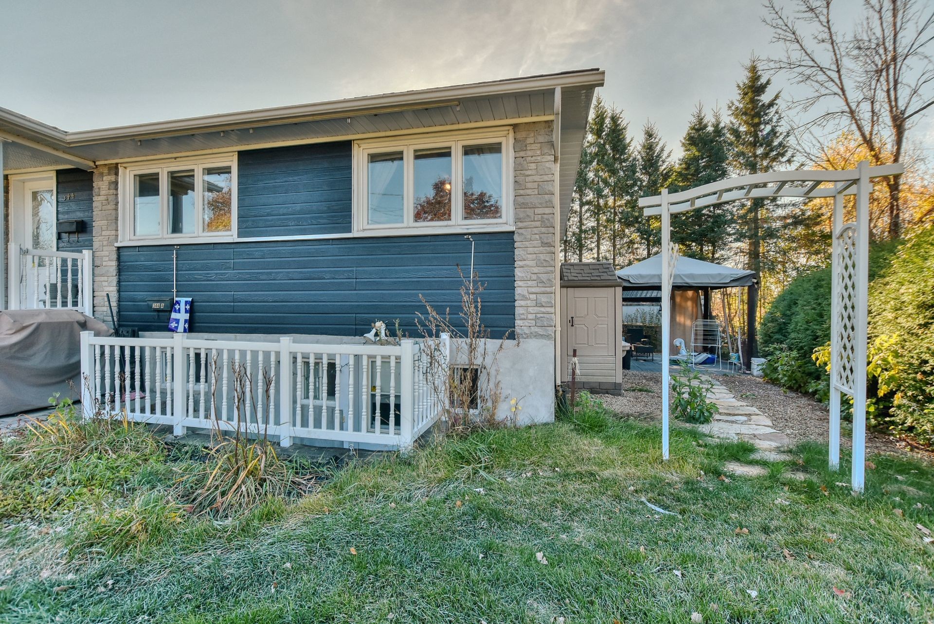 









344


Rue Mitchell

,
Lachute,




QC
J8H2K2

