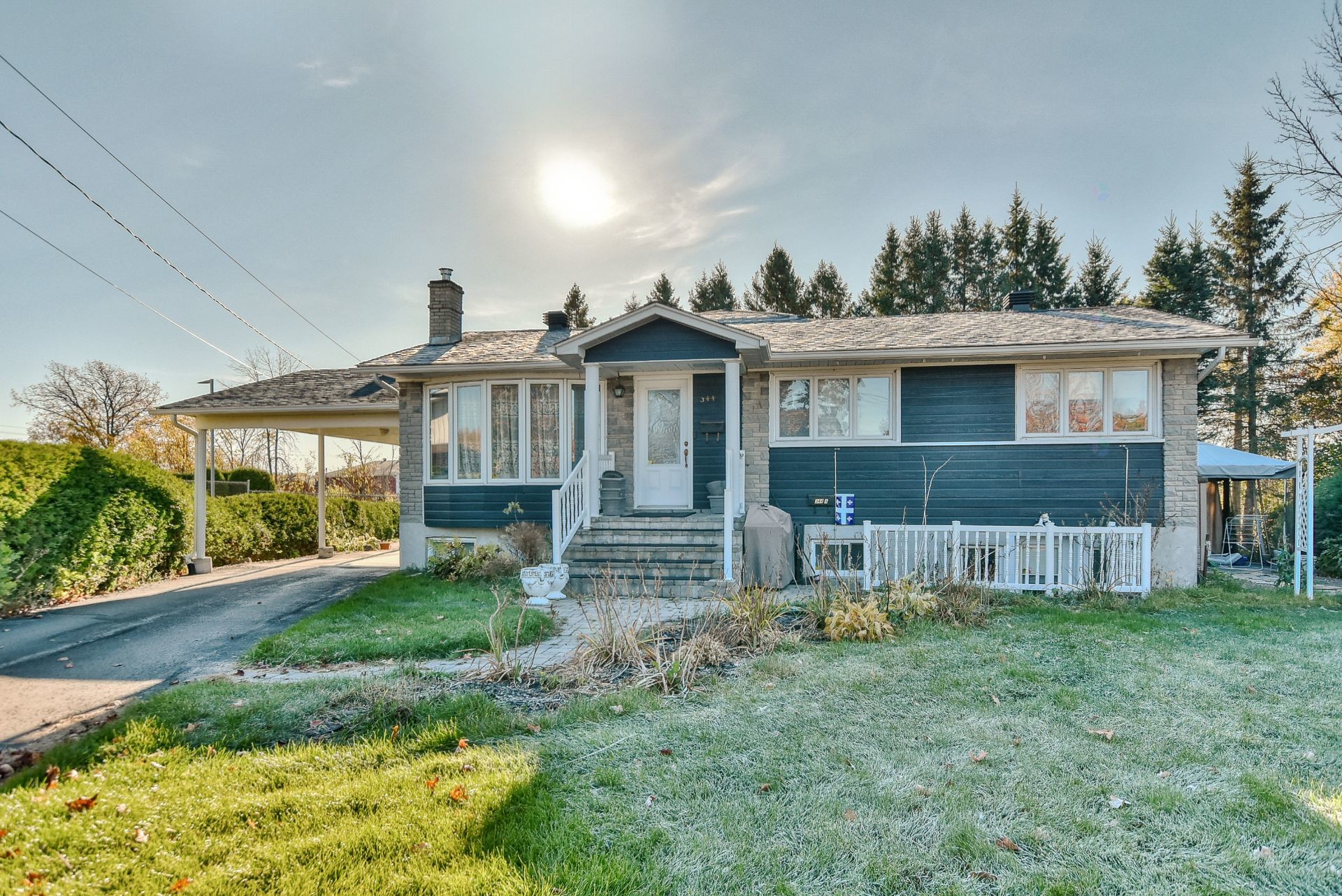 









344


Rue Mitchell

,
Lachute,




QC
J8H2K2

