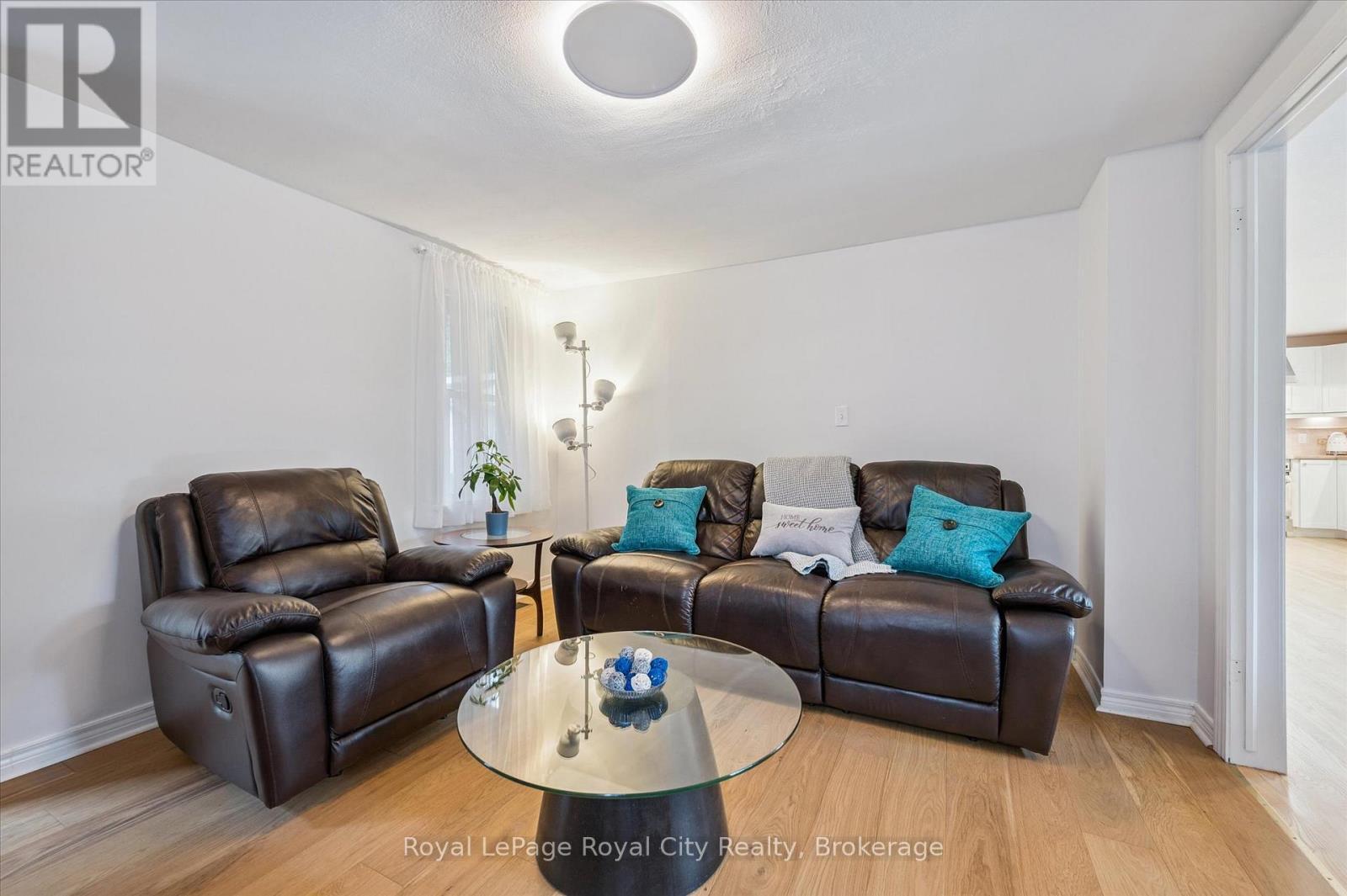 












6548 BEATTY LINE N

,
Centre Wellington (Fergus),




Ontario
N1M2W3

