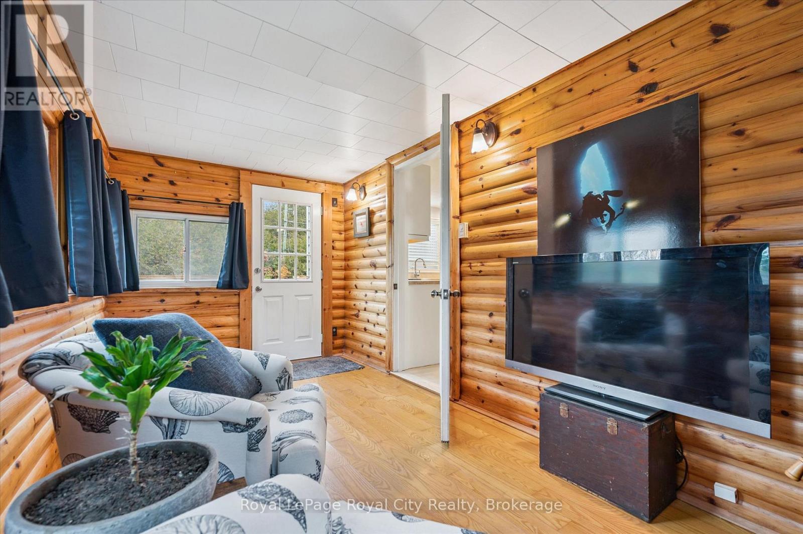 












6548 BEATTY LINE N

,
Centre Wellington (Fergus),




Ontario
N1M2W3

