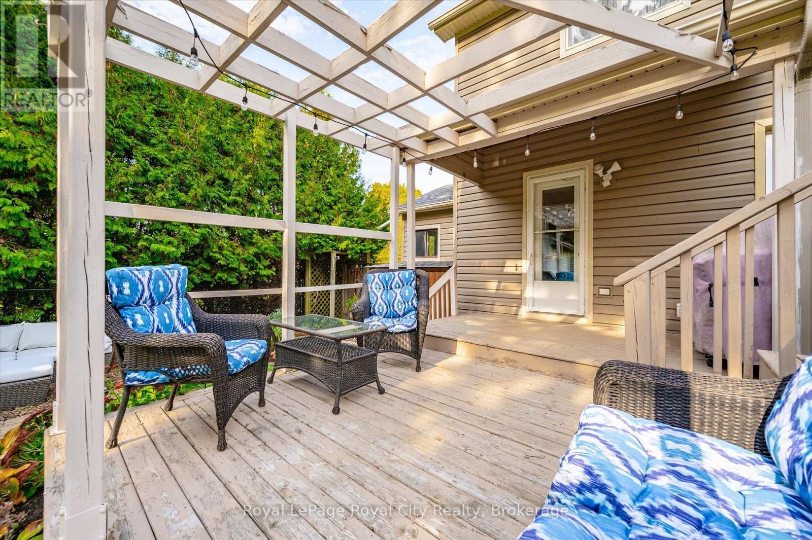 












6548 BEATTY LINE N

,
Centre Wellington (Fergus),




Ontario
N1M2W3

