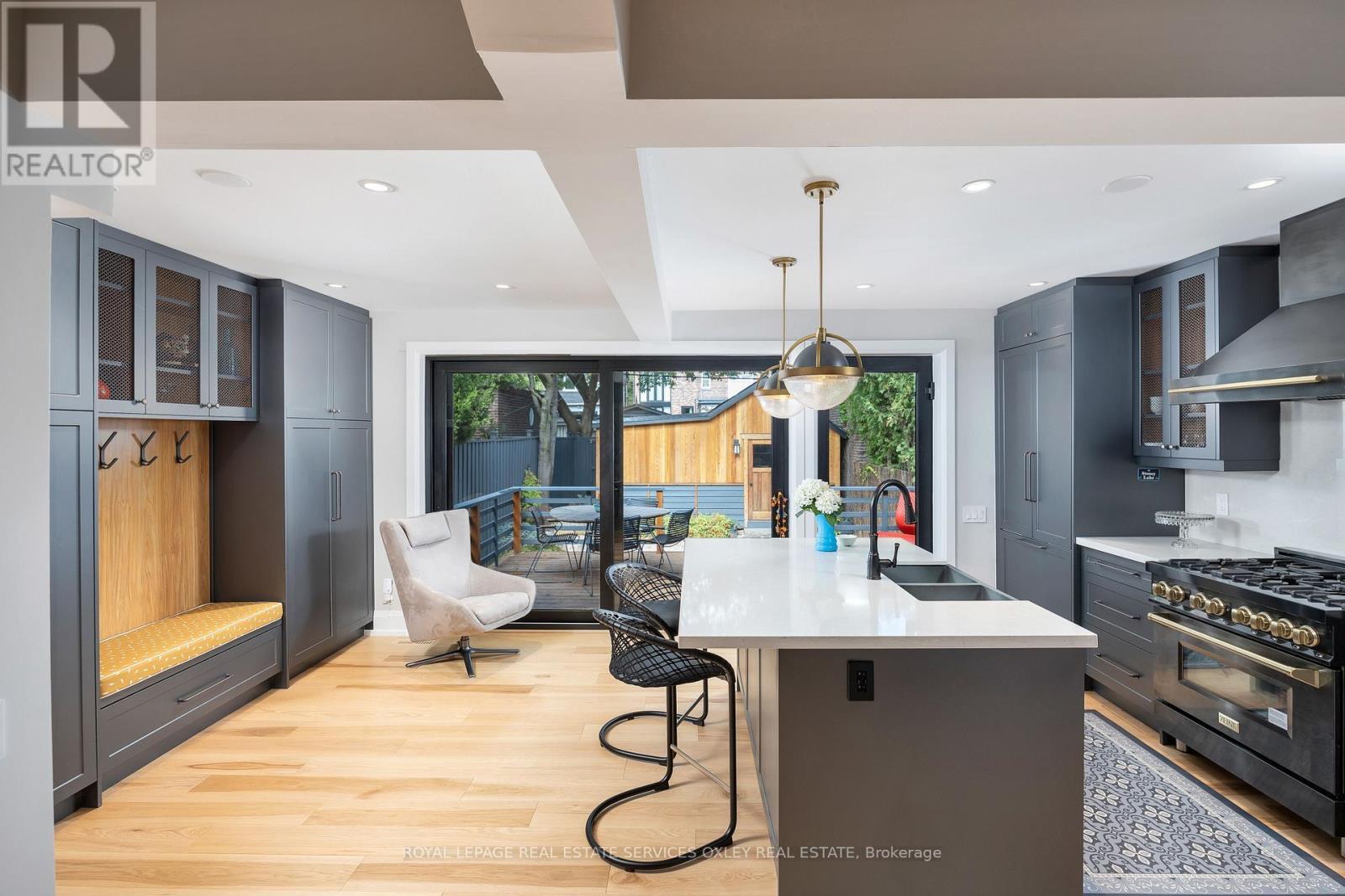 












26 MCMASTER AVENUE

,
Toronto,




Ontario
M4V1A9

