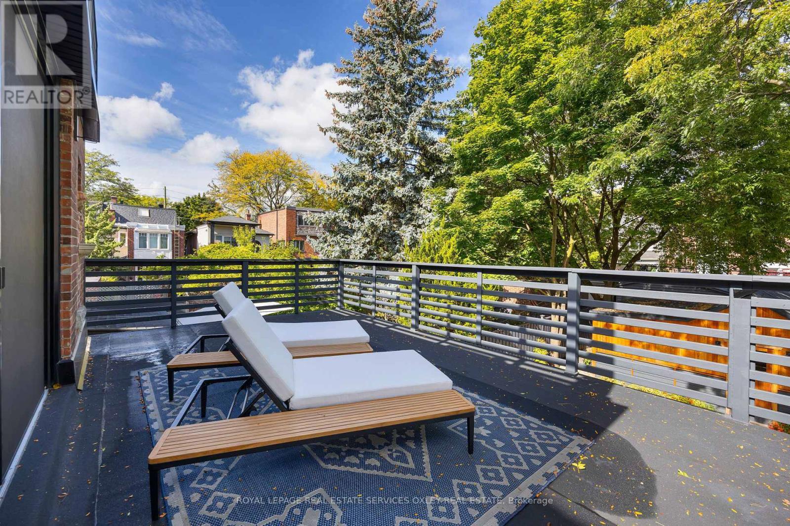 












26 MCMASTER AVENUE

,
Toronto,




Ontario
M4V1A9

