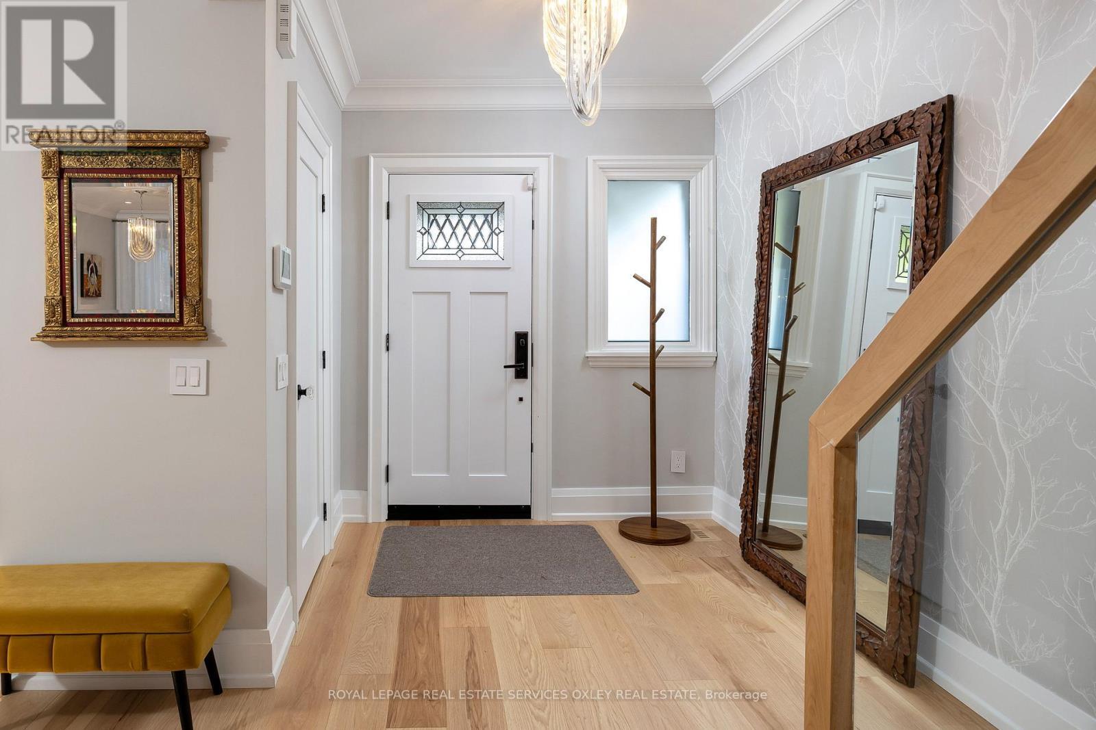 












26 MCMASTER AVENUE

,
Toronto,




Ontario
M4V1A9

