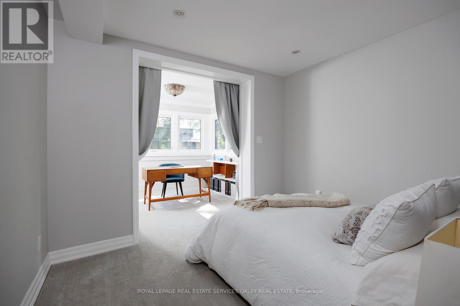 












26 MCMASTER AVENUE

,
Toronto,




Ontario
M4V1A9

