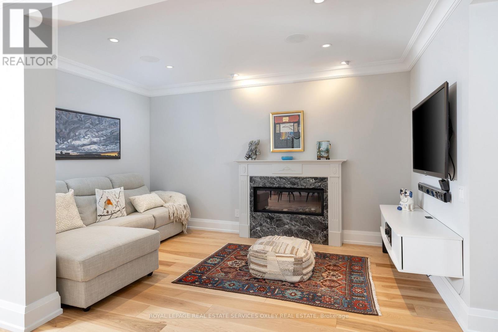 












26 MCMASTER AVENUE

,
Toronto,




Ontario
M4V1A9

