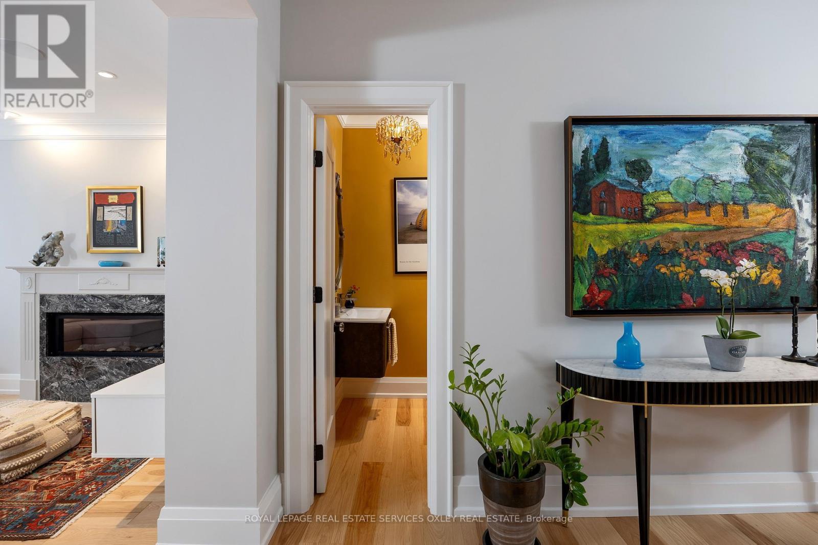 












26 MCMASTER AVENUE

,
Toronto,




Ontario
M4V1A9

