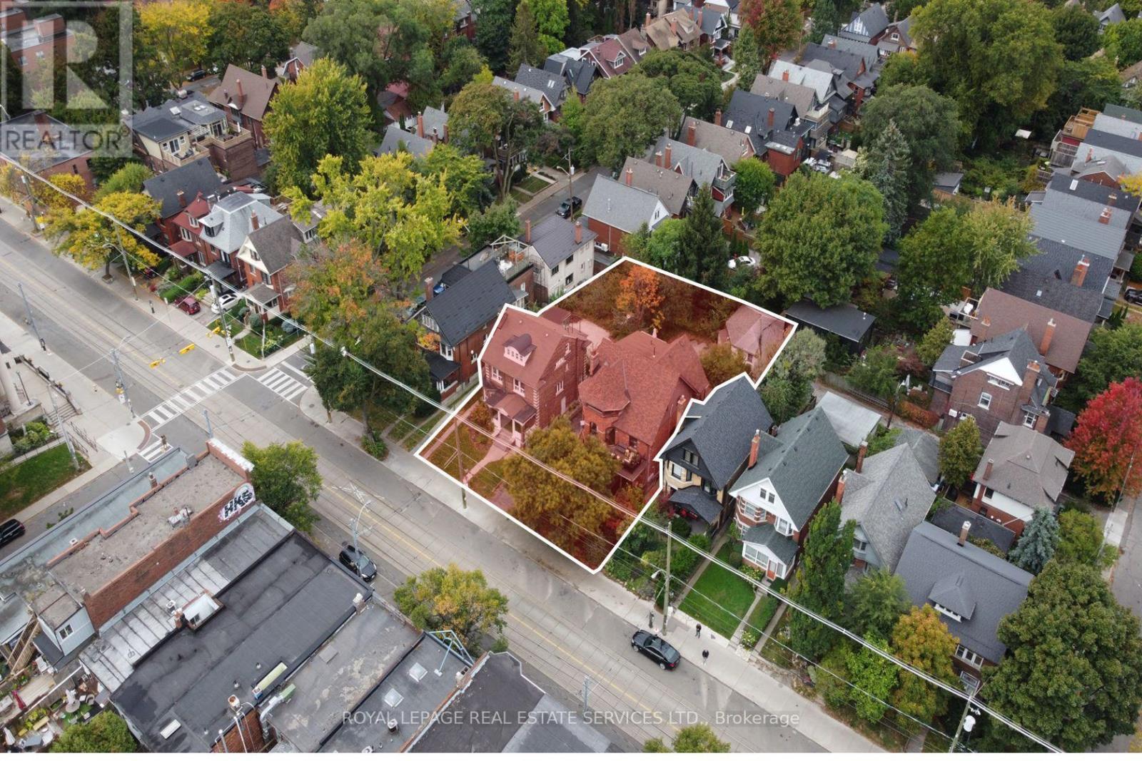 












272-274 RONCESVALLES AVENUE

,
Toronto,




Ontario
M6R2M2

