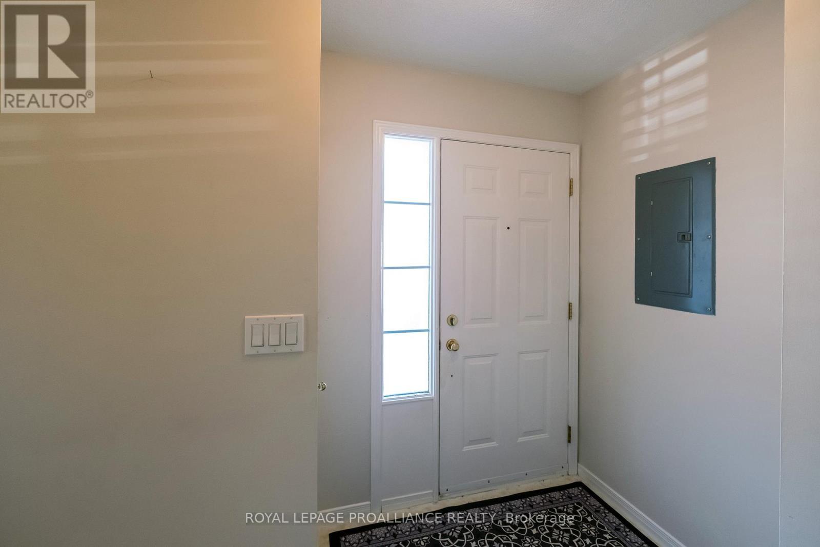 












8 - 351 CANNIFTON ROAD N

,
Belleville (Thurlow Ward),




Ontario
K8N4Z6

