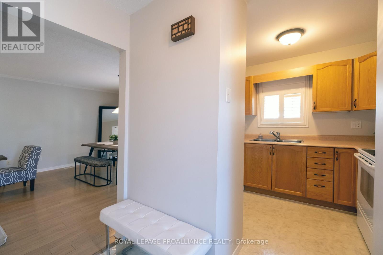 












8 - 351 CANNIFTON ROAD N

,
Belleville (Thurlow Ward),




Ontario
K8N4Z6

