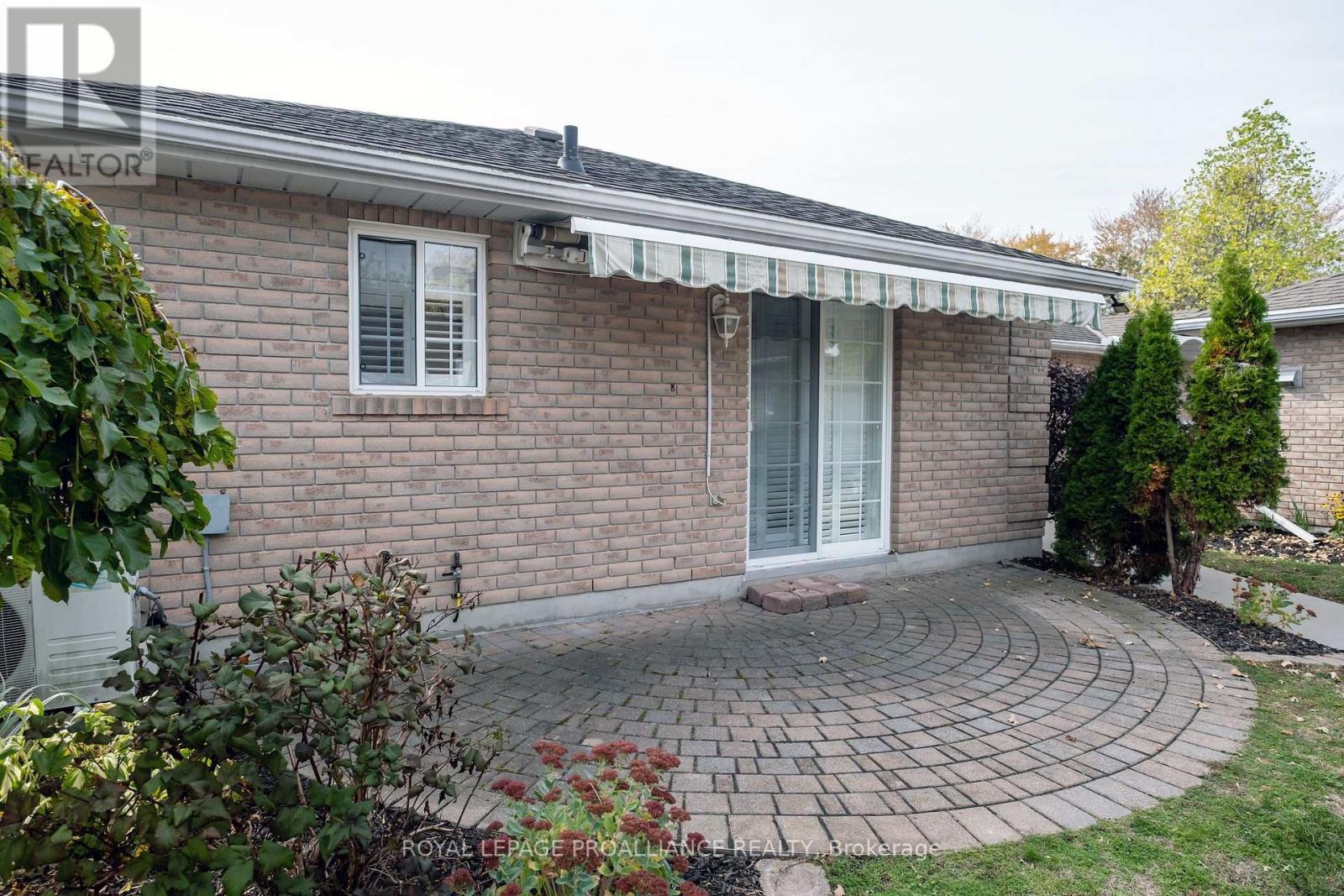 












8 - 351 CANNIFTON ROAD N

,
Belleville (Thurlow Ward),




Ontario
K8N4Z6

