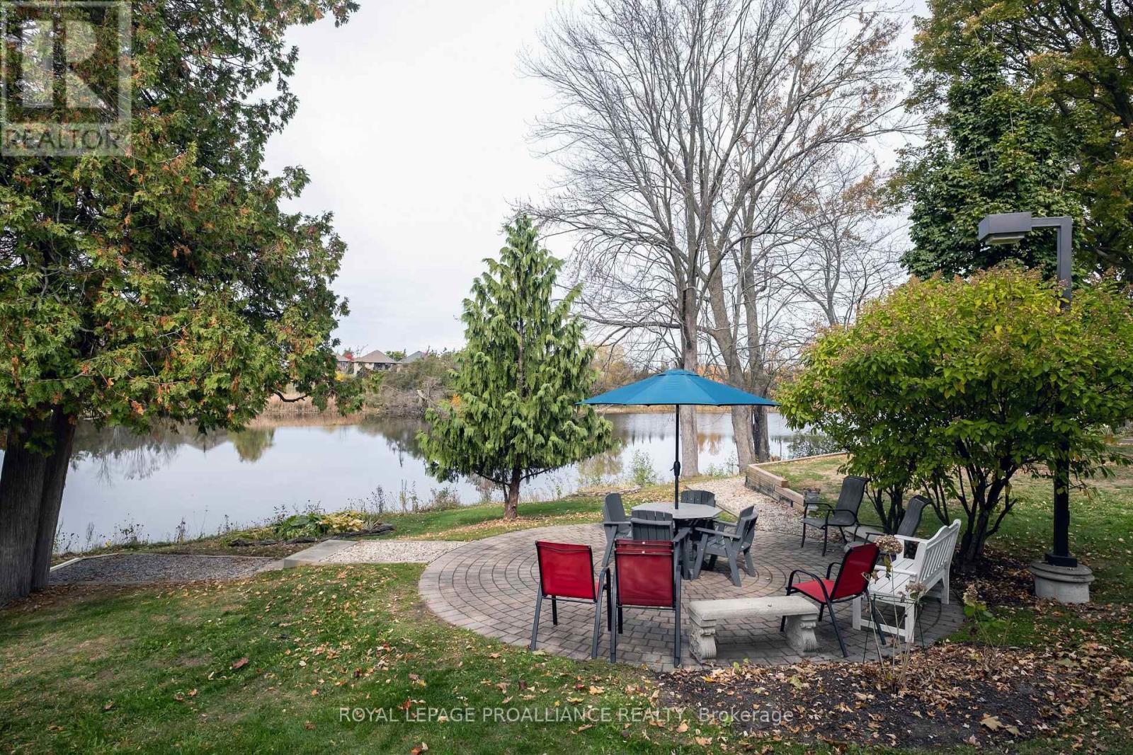 












8 - 351 CANNIFTON ROAD N

,
Belleville (Thurlow Ward),




Ontario
K8N4Z6

