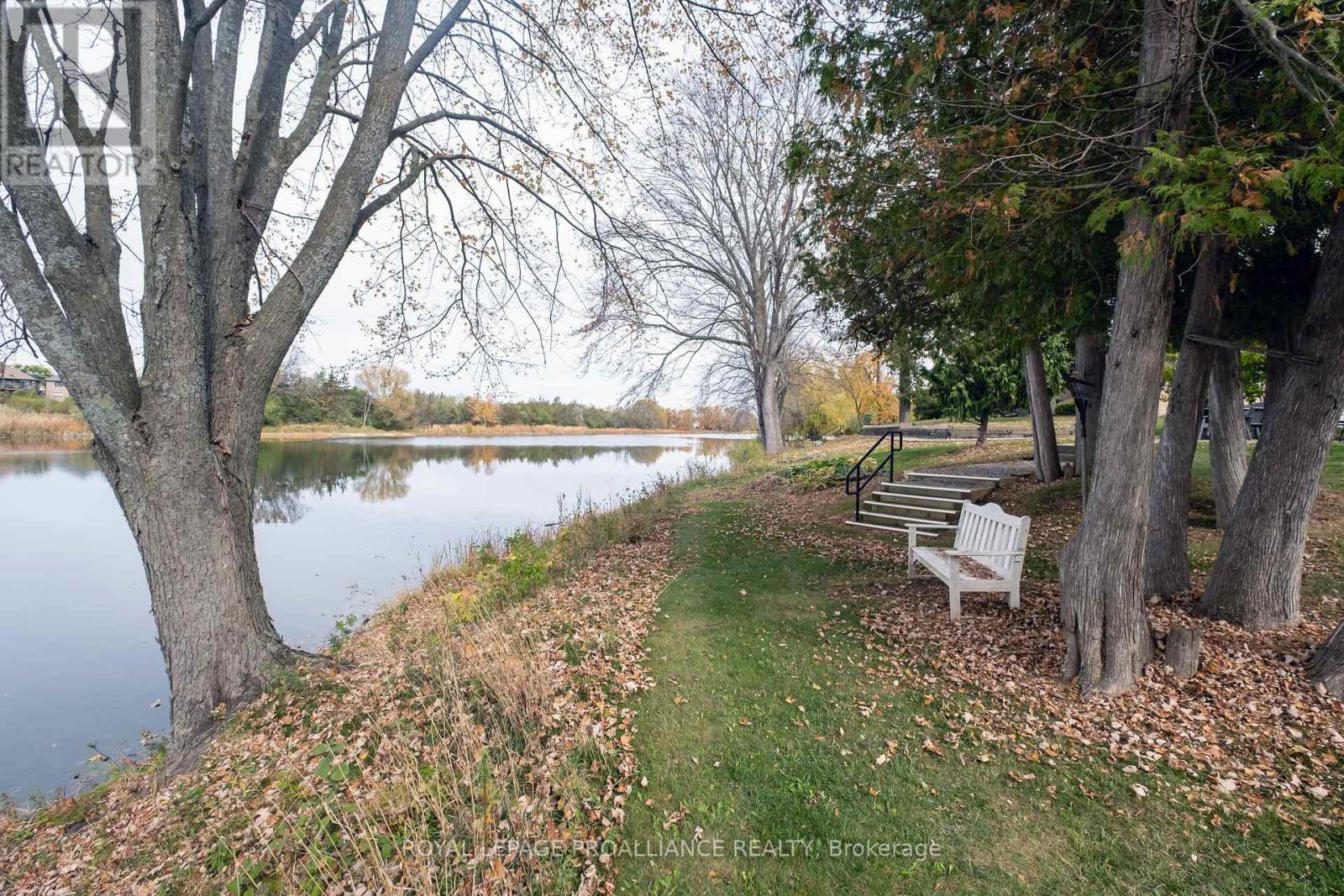 












8 - 351 CANNIFTON ROAD N

,
Belleville (Thurlow Ward),




Ontario
K8N4Z6

