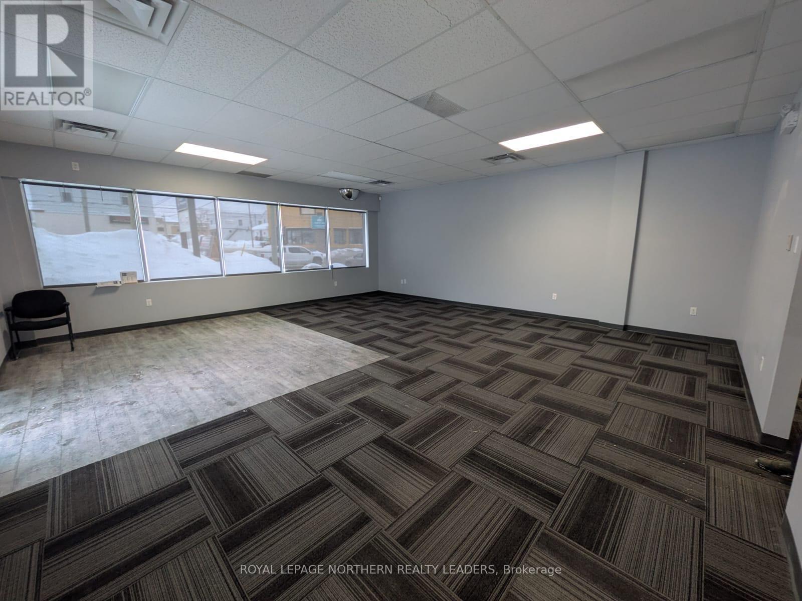 












UNIT A - 100 ALGONQUIN BOULEVARD E

,
Timmins (TNE - Central),




Ontario
P4N1A4

