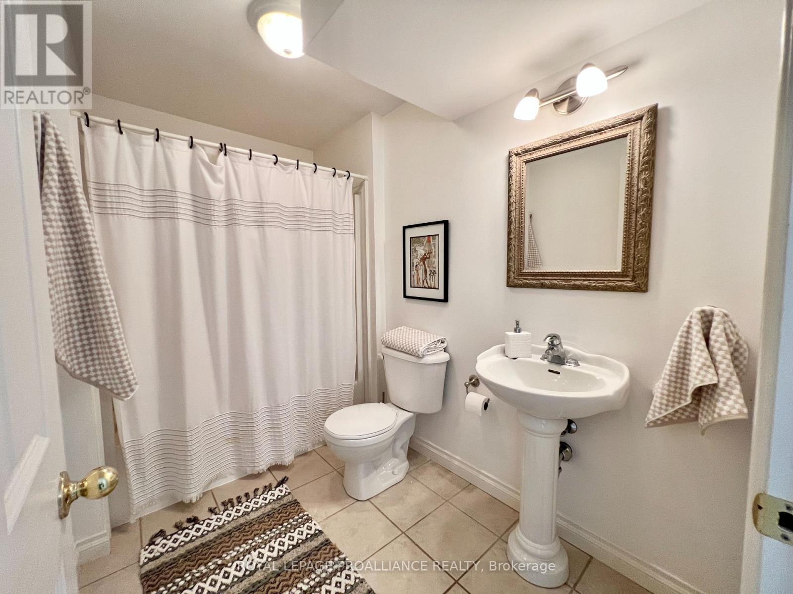 












252 WILLIAM STREET

,
Belleville (Belleville Ward),




Ontario
K8N3K3

