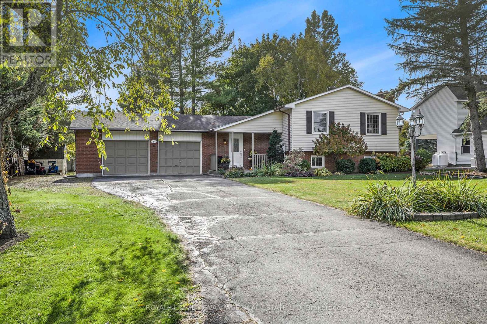 












6 FAIRLANE DRIVE

,
Rideau Lakes,




Ontario
K7A4S5

