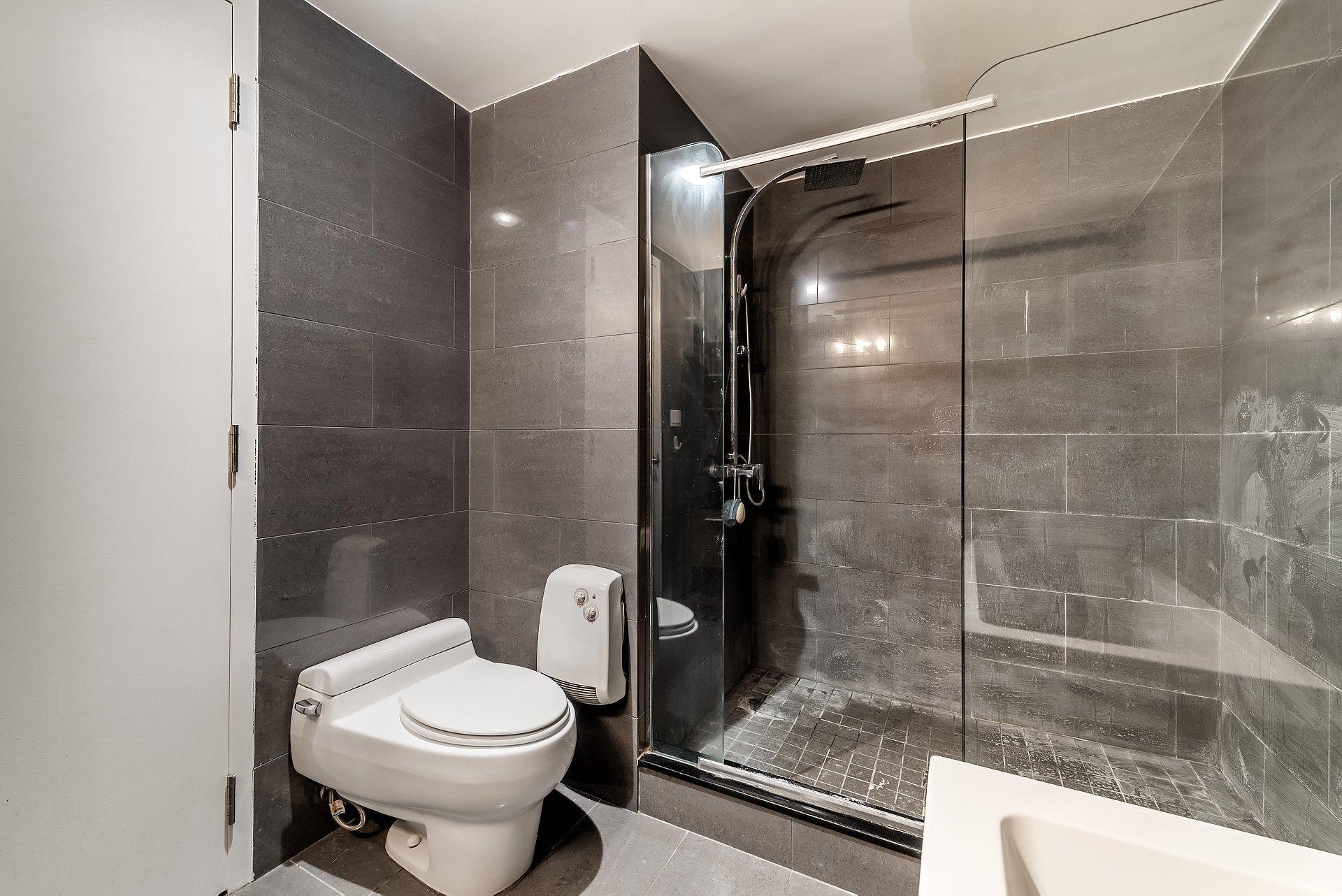 









1010


Rue Ste-Catherine E.

, 312,
Montréal (Ville-Marie),




QC
H2L2G3

