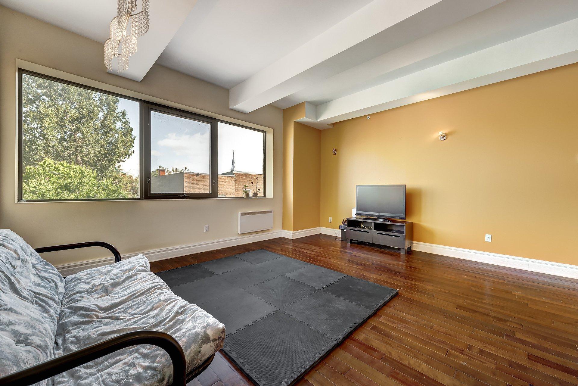 









1010


Rue Ste-Catherine E.

, 312,
Montréal (Ville-Marie),




QC
H2L2G3

