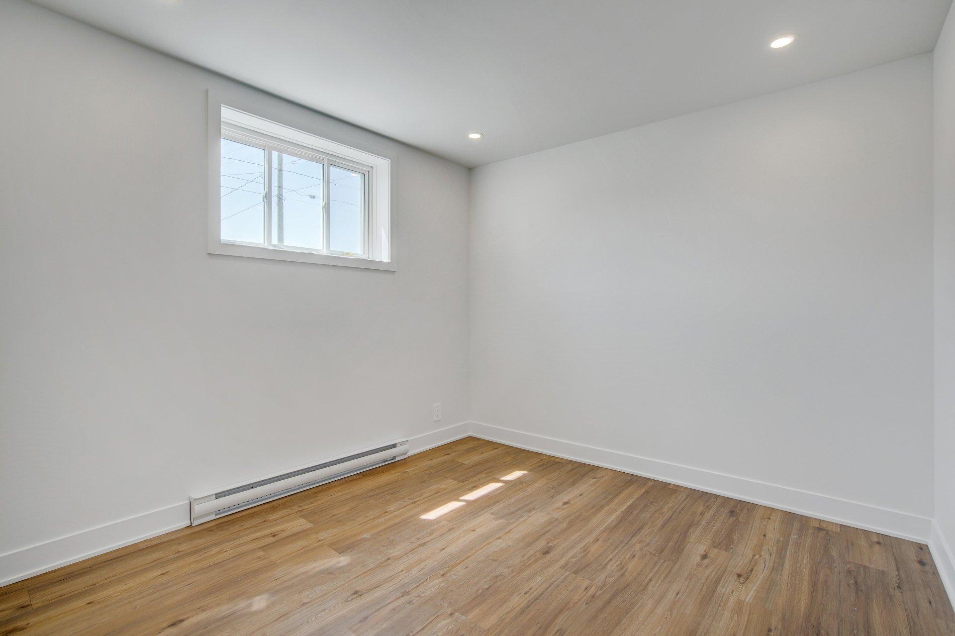 









68


Rue Lasselle

, A,
Huntingdon,




QC
J0S1H0

