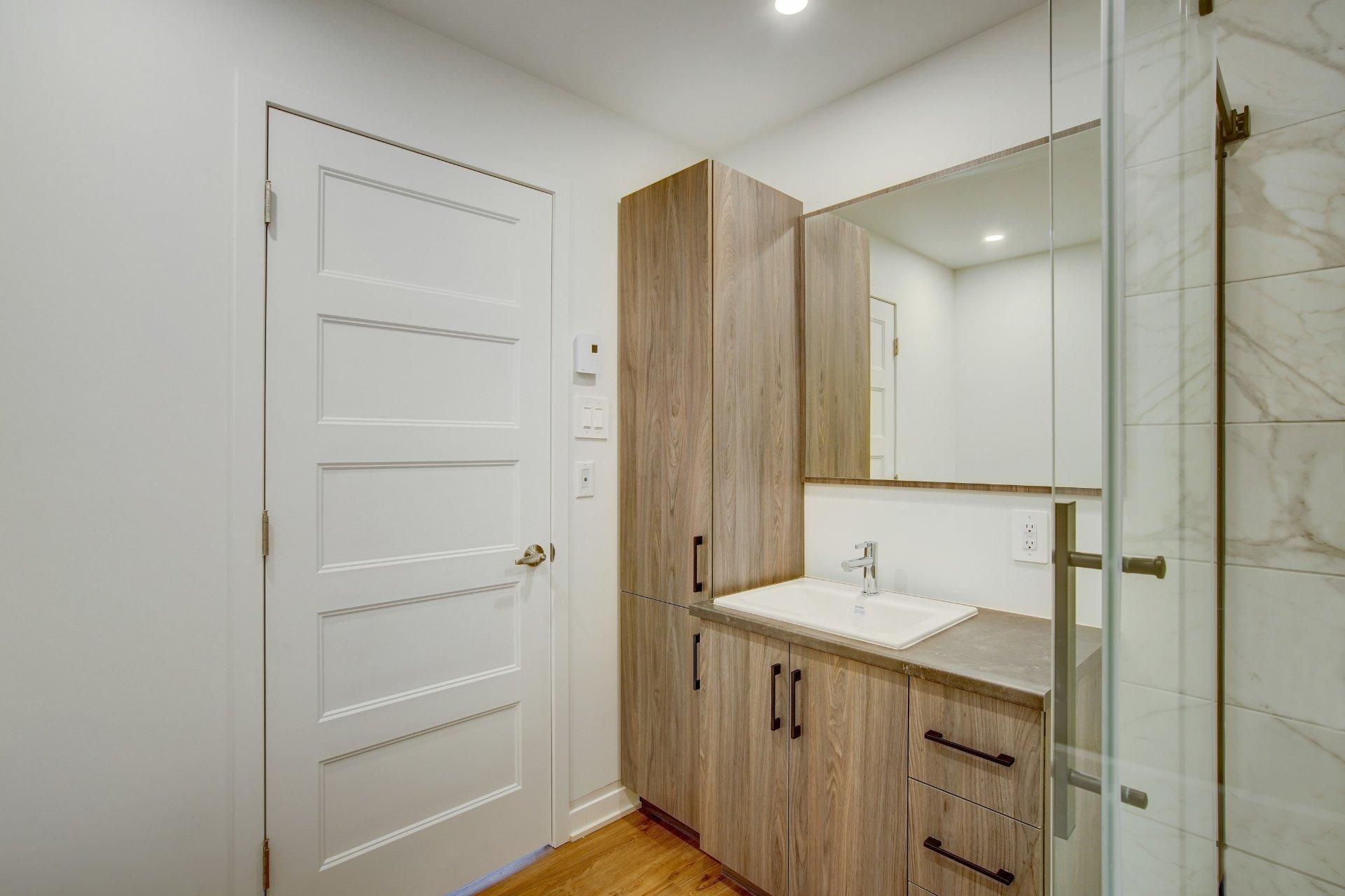 









68


Rue Lasselle

, A,
Huntingdon,




QC
J0S1H0

