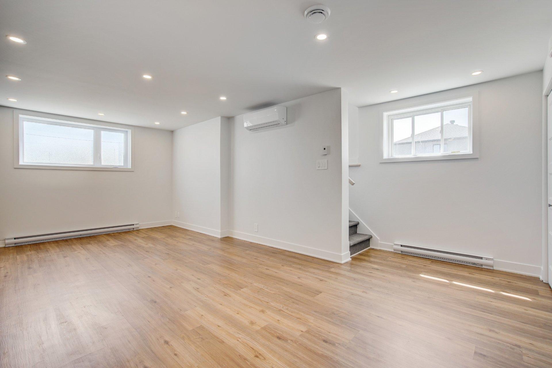 









68


Rue Lasselle

, A,
Huntingdon,




QC
J0S1H0

