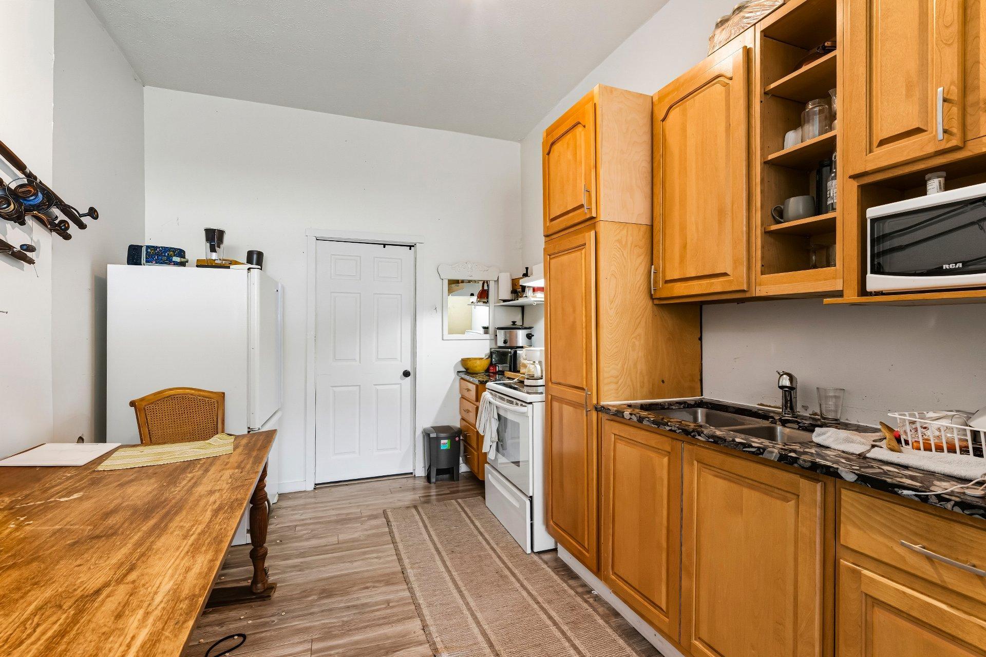 









157

 - 165


Rue Principale E.

,
Magog,




QC
J1X1Y6

