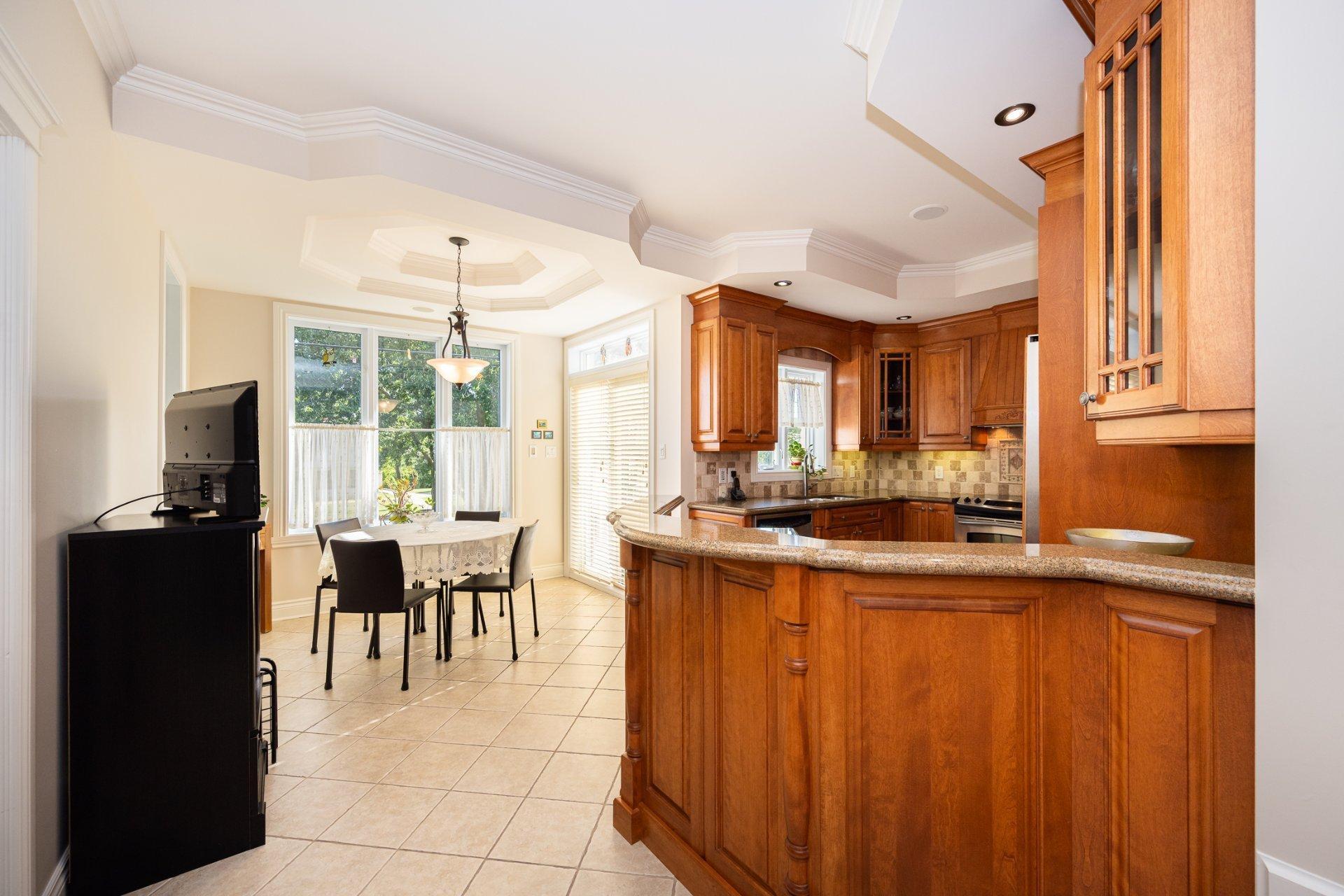 









4402


Rue Martin-Plouffe

,
Laval (Chomedey),




QC
H7W5L9


