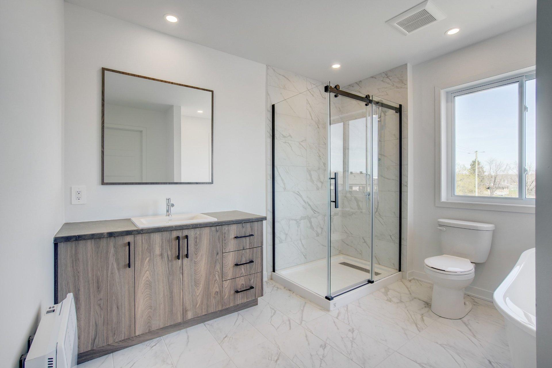 









68


Rue Lasselle

, B,
Huntingdon,




QC
J0S1H0

